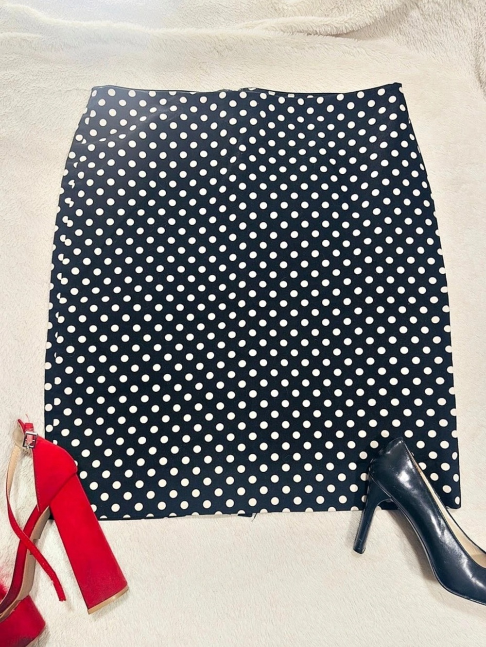 White House Black Market Polka Dot Pencil Skirt Size 10 Pin-Up Rockabilly Busine
